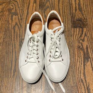 Good Man white leather shoes